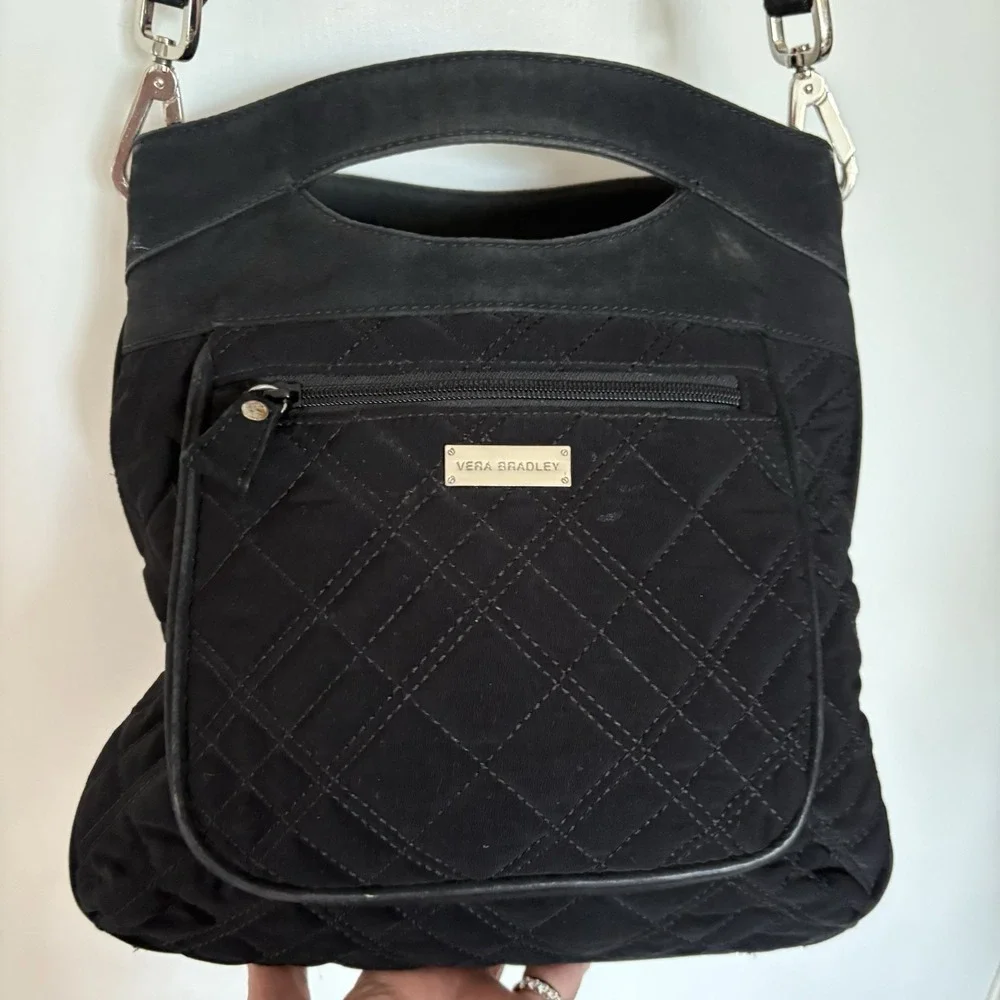 VERA BRADLEY BLACK CROSSBODY BAG PURSE - QUILTED